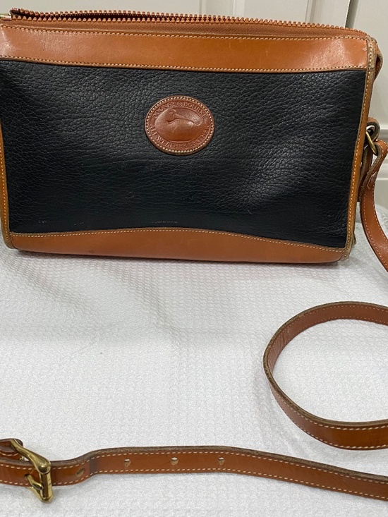 Handbags - Dooney & Bourke vintage shoulder crossbody bag